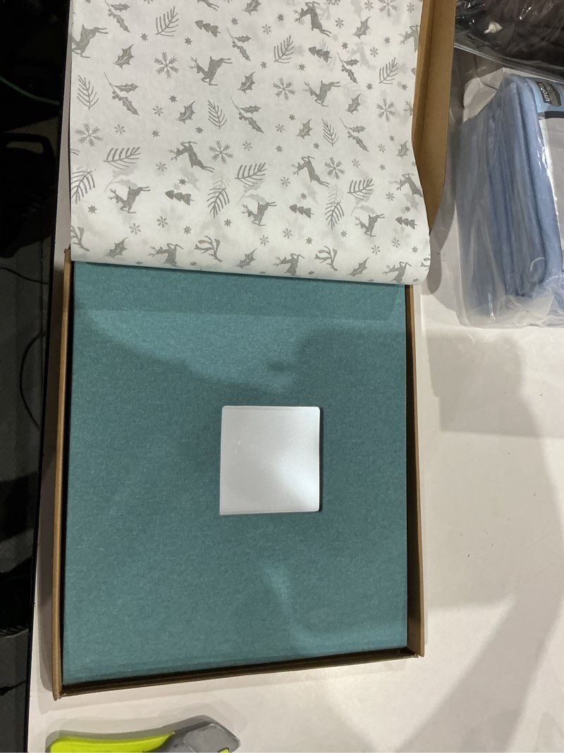 Condition photo showing New/Like New for 12x12 inch large 3 ring diy scrapbook photo album journal with 30 plastic sleeves 60 pages and fabric cover for baby travel wedding anniversary kids adventure (cyan blue cover/white pages) 12x12 inch cyan blue cover/white pages