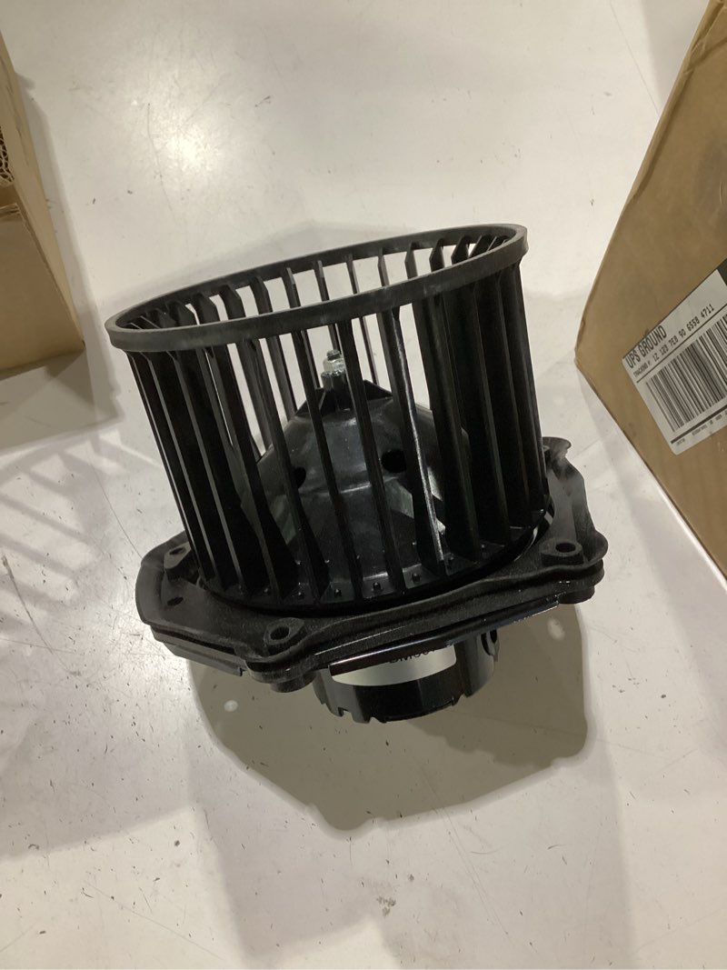 Condition photo showing Good Condition for heater blower motor w/fan cage blower hvac blower motor assembly for 1992-1999 buick lesabre for 1991-1999 pontiac bonneville, for 1991-1993 cadillac deville replaces for 700079,gm3126110
