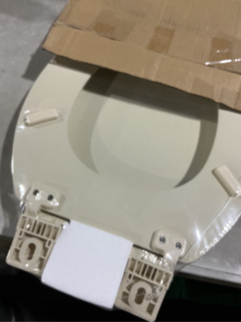 Condition photo showing Good Condition for highcraft premium elongated toilet seat with slow-close design & adjustable hinges - molded wood toilet seat - fits standard elongated toilets - oval seat in bone/beige