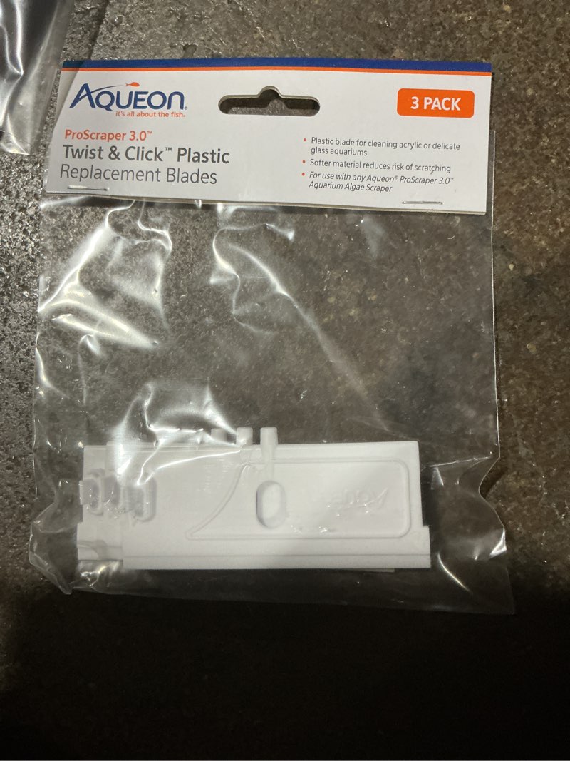 Condition photo showing New/Like New for (Bidding on 20) Aqueon ProScraper 3.0™ Twist & Click™ Plastic Replacement Blades, 3 Pack