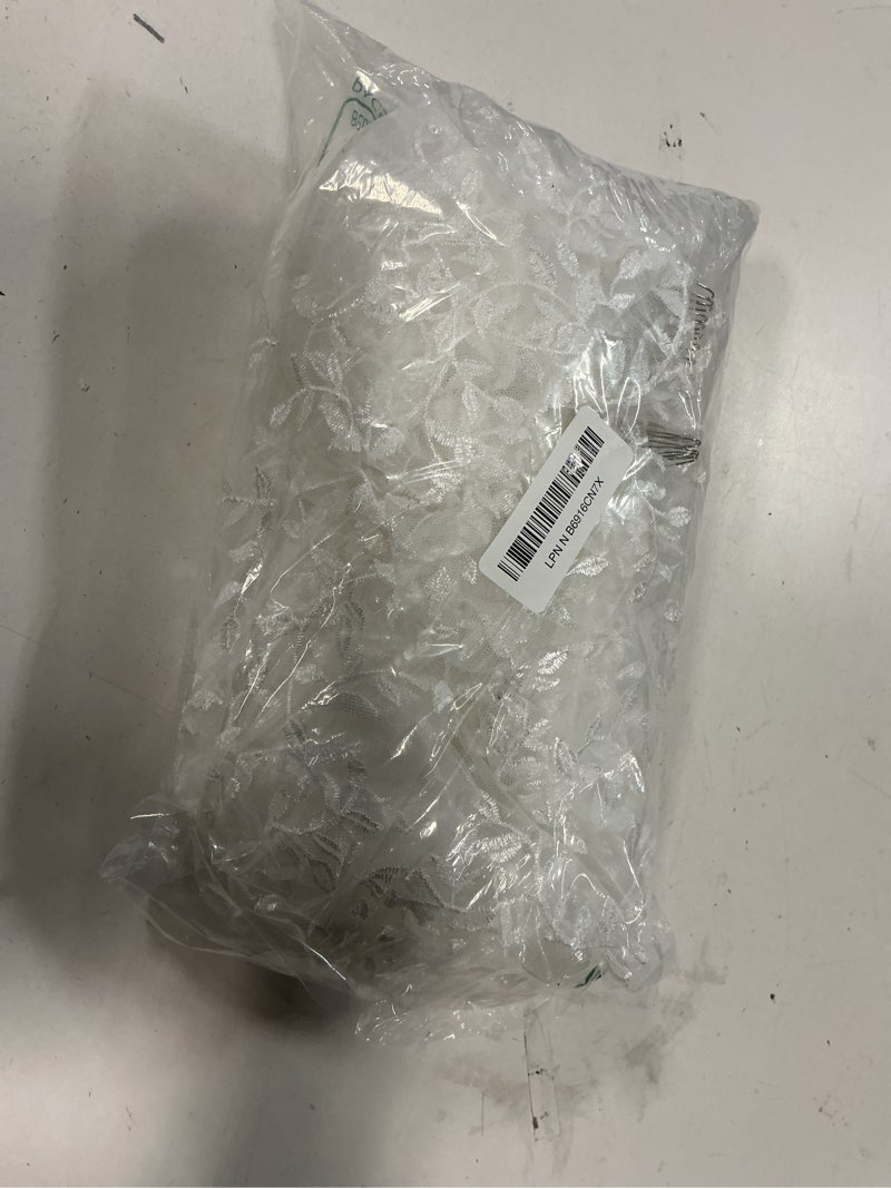 Condition photo showing Good Condition for 1 Tier Wedding Veil Long Branch Leaves Lace Bridal Veil Soft Tulle with Metal Comb for Women White 51 x 118 Inches