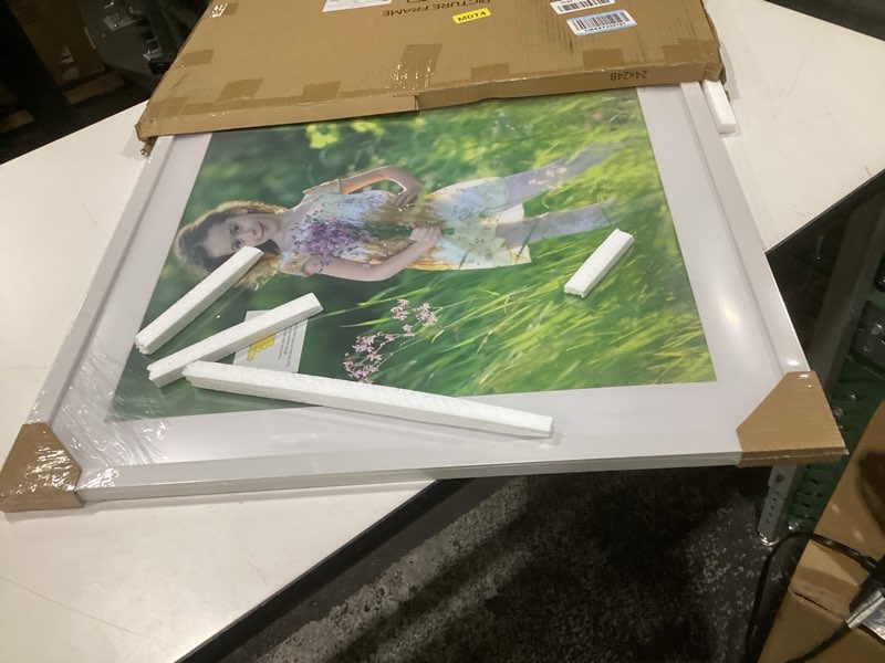 Condition photo showing Good Condition for 24x24 white picture frame mat for 20x20 photo wall mounting poster frame-1pcs white 24x24