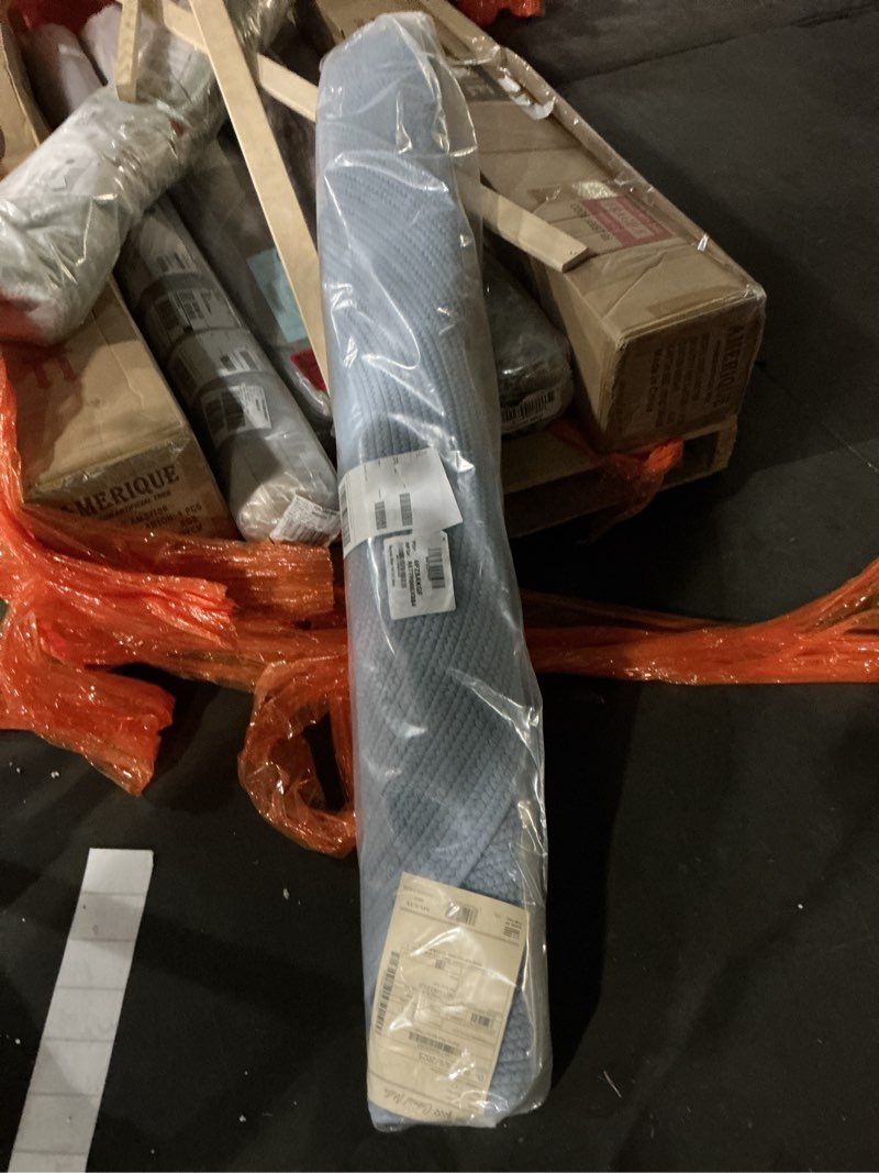 Condition photo showing New/Like New for Colonial Mills Murray - Blue Ice 5' x 7'