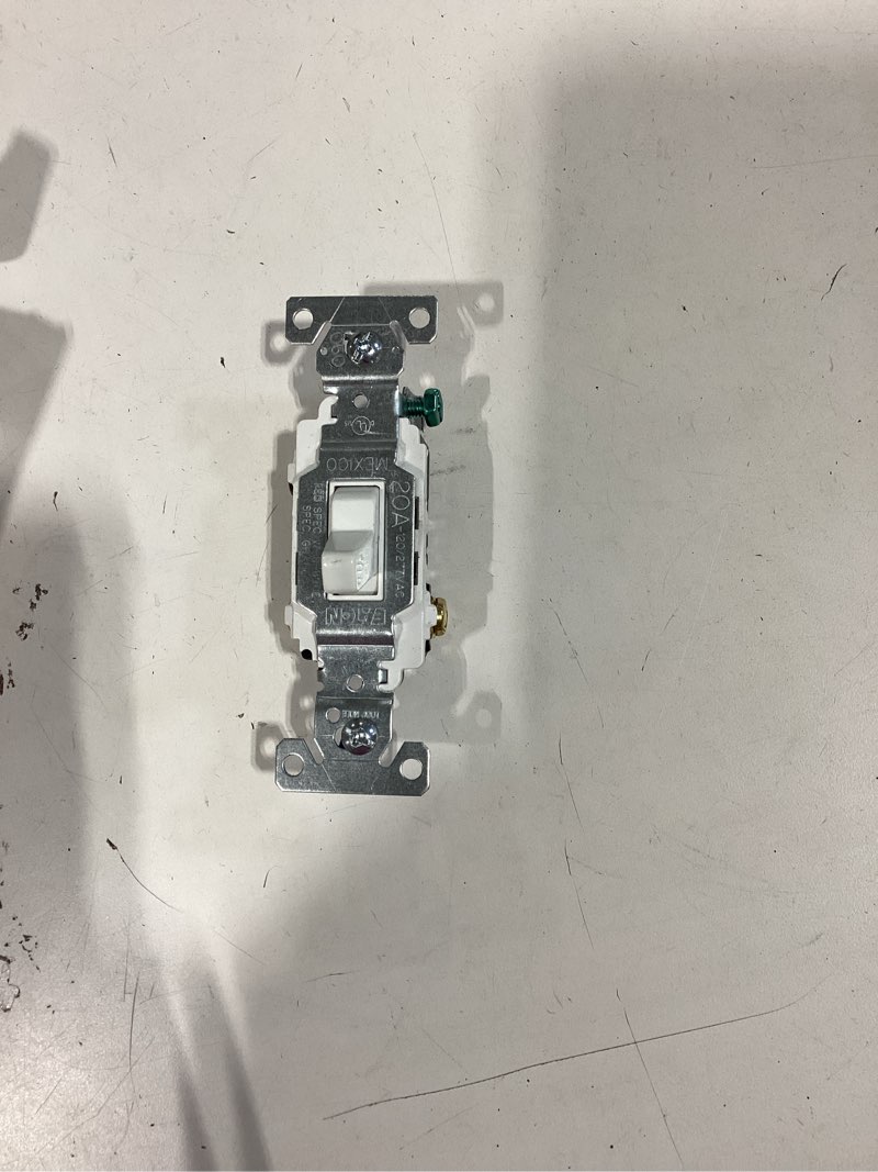 Condition photo showing Good Condition for eaton 20-amp 3-way toggle light switch, white