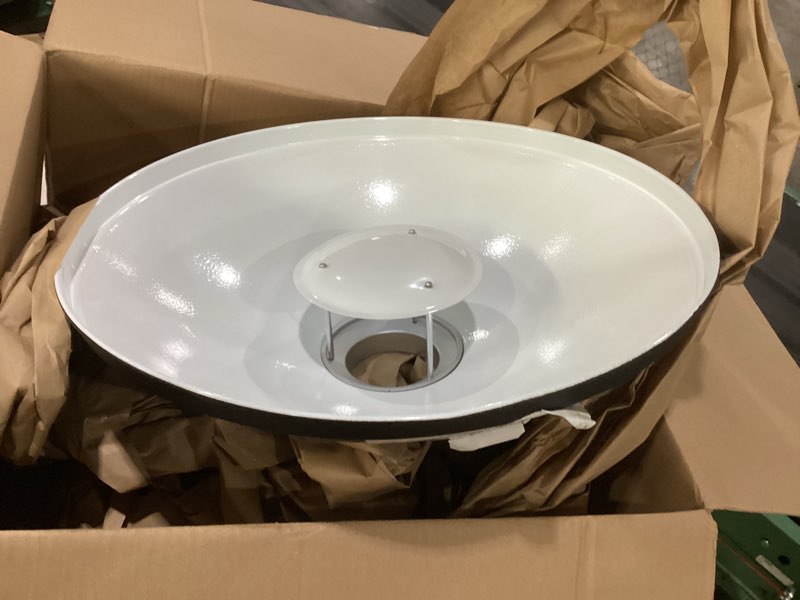Condition photo showing Good Condition for fotodiox pro beauty dish 22" (56cm), for bowens gemini standard, classica powerpack, r series, rx series, and pro series strobe flash light, beautydish