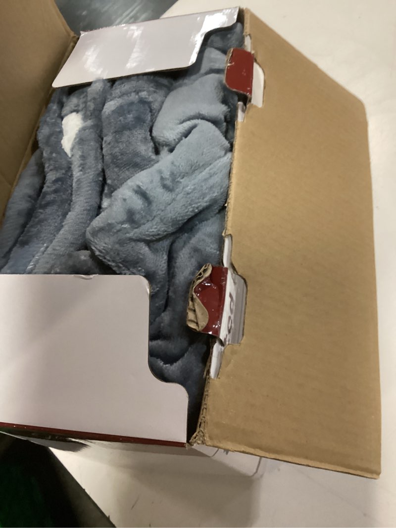 Condition photo showing Good Condition for Homemate Heated Blanket Electric Throw - 50"x60" Heating Blanket Throw 1/2/4/6/8 Hours Auto-Off 10 Heat Level Over-Heat Protection Flannel Sherpa ETL Certification 01 - Light Grey 50 Inch x 60 Inch