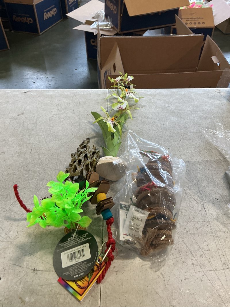 Condition photo showing New/Like New for Assortment of small pet items,miscellaneous small,variety of items,multiple pieces,5 pieces total