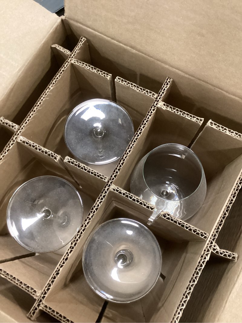 Condition photo showing Good Condition for Libbey Signature Greenwich Red Wine Glasses  24-ounce  Set of 4