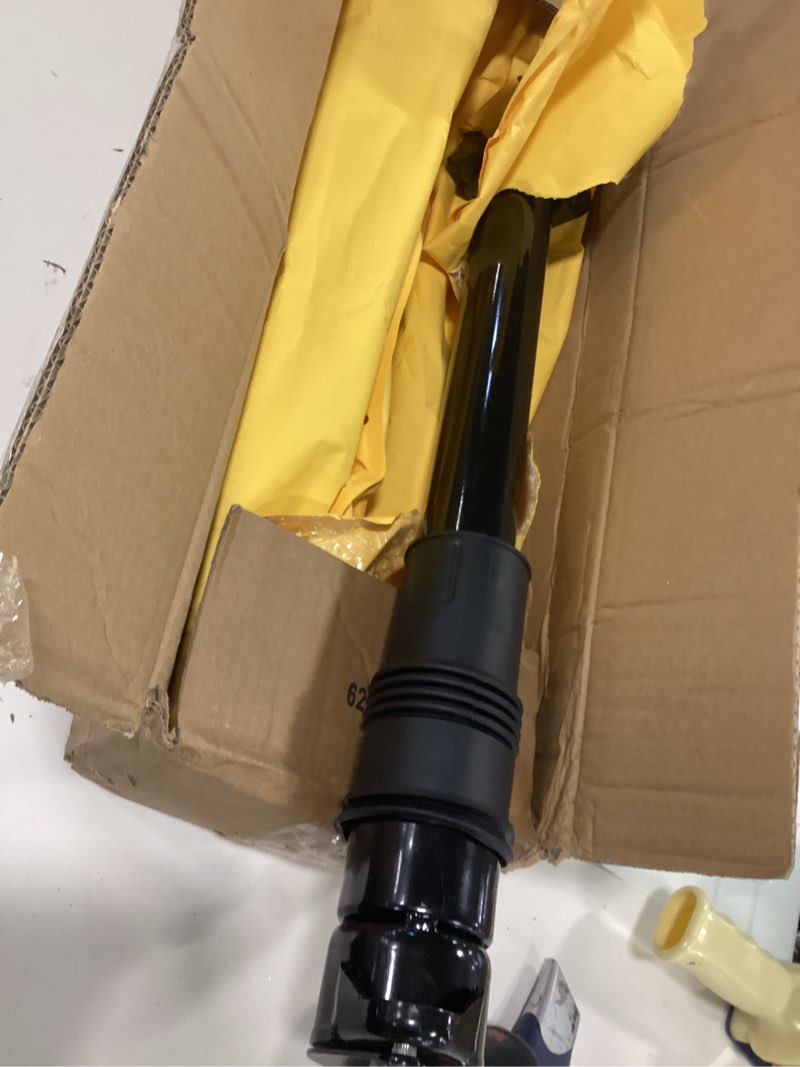 Condition photo showing Good Condition for  2pcs Rear Suspension Shock Absorbers Struts, Compatible with Mercedes Benz G...L350/NL450/AL500/NL.550/ML63 ANG (X164/V163/N164) 2005-2012#0E1643202631 1643201231