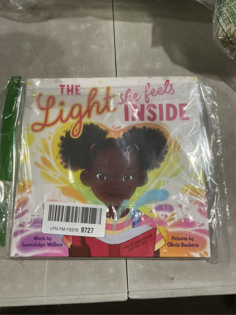 Condition photo showing Good Condition for the light she feels inside