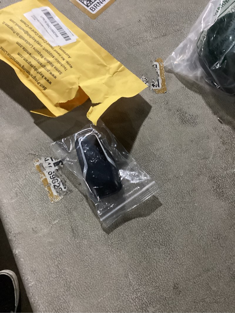 Condition photo showing Good Condition for MechanMagic Key Fob Replacement Compatible for Ford Explorer 2016-2017 Edge Mustang Fusion Titanium Lincoln MKZ MKC 2014-2016 MKX 2016-2019 Smart Car Keyless Entry Remote Control 902Mhz 164-R7989