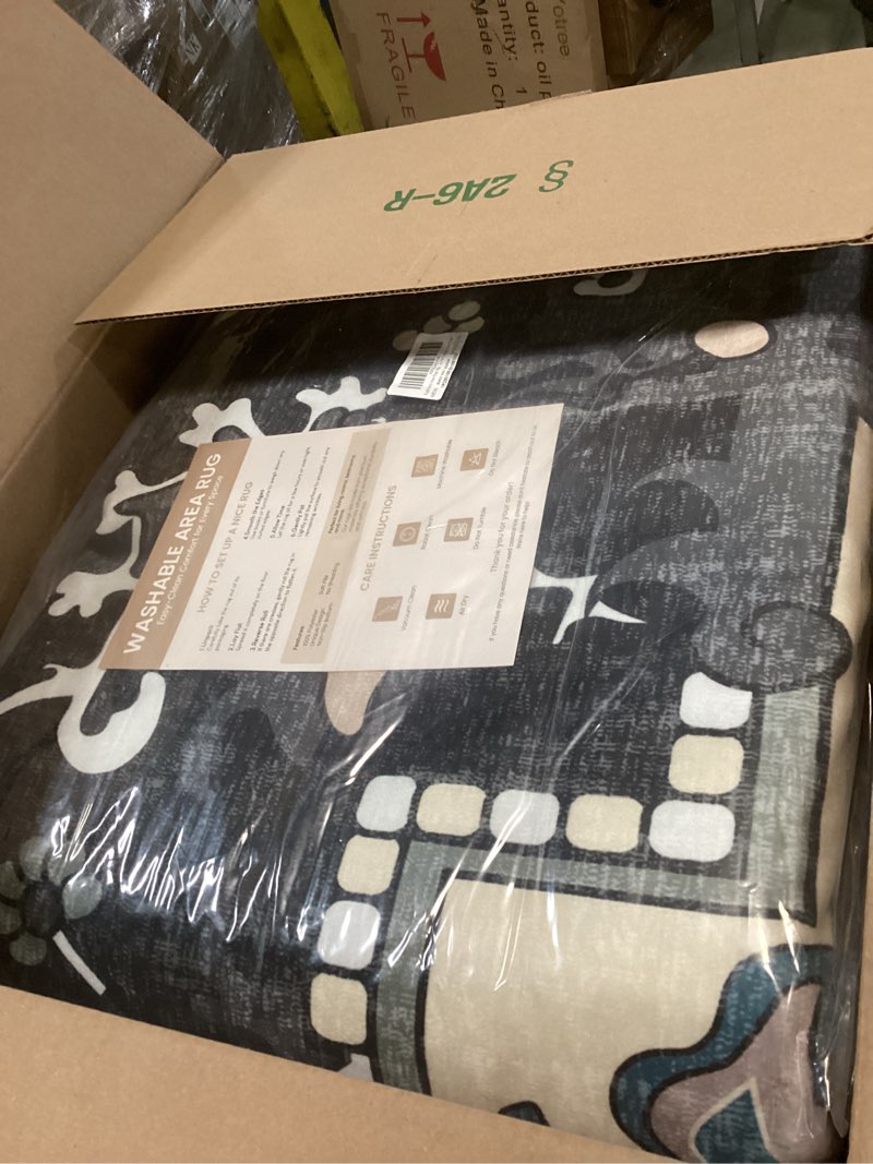Condition photo showing Good Condition for Rugflix 8x10 Area Rugs Machine Washable, Dark Green Carpet for Living Room, Oriental Indoor Area Rug Low Pile, Large Soft Thick Carpets Non Slip, Farmhouse Vintage Rug for Bedroom Dining Room Green 8' x 10' (Rectangular)