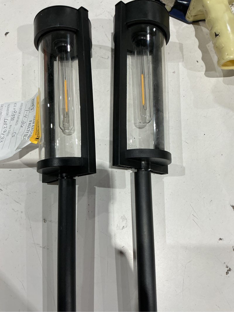 Condition photo showing Good Condition for harbor breeze 15 -lumens matte black solar led outdoor path light with dusk-to-dawn sensor