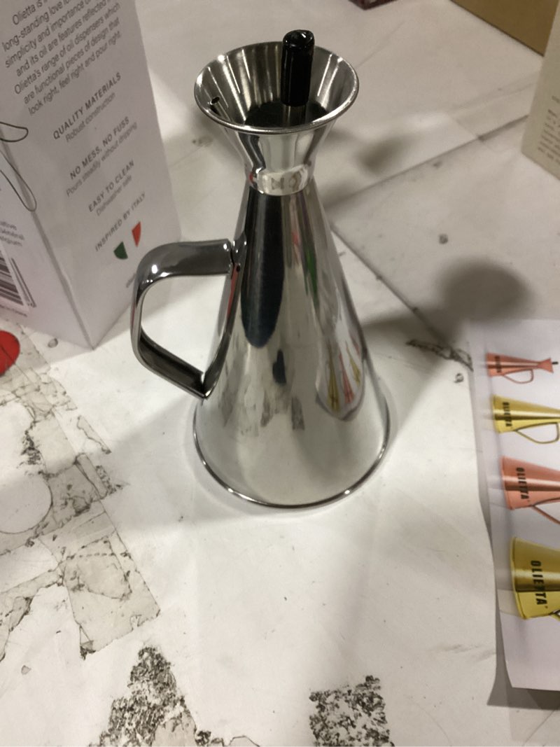Condition photo showing Good Condition for olietta olive oil dispenser bottle stainless steel non drip leak proof no mess vinegar pourer & kitchen drizzler 17 oz 500ml 0.5 litre great for pouring & drizzling easy to clean & leakproof 16.9 ounces stainless steel