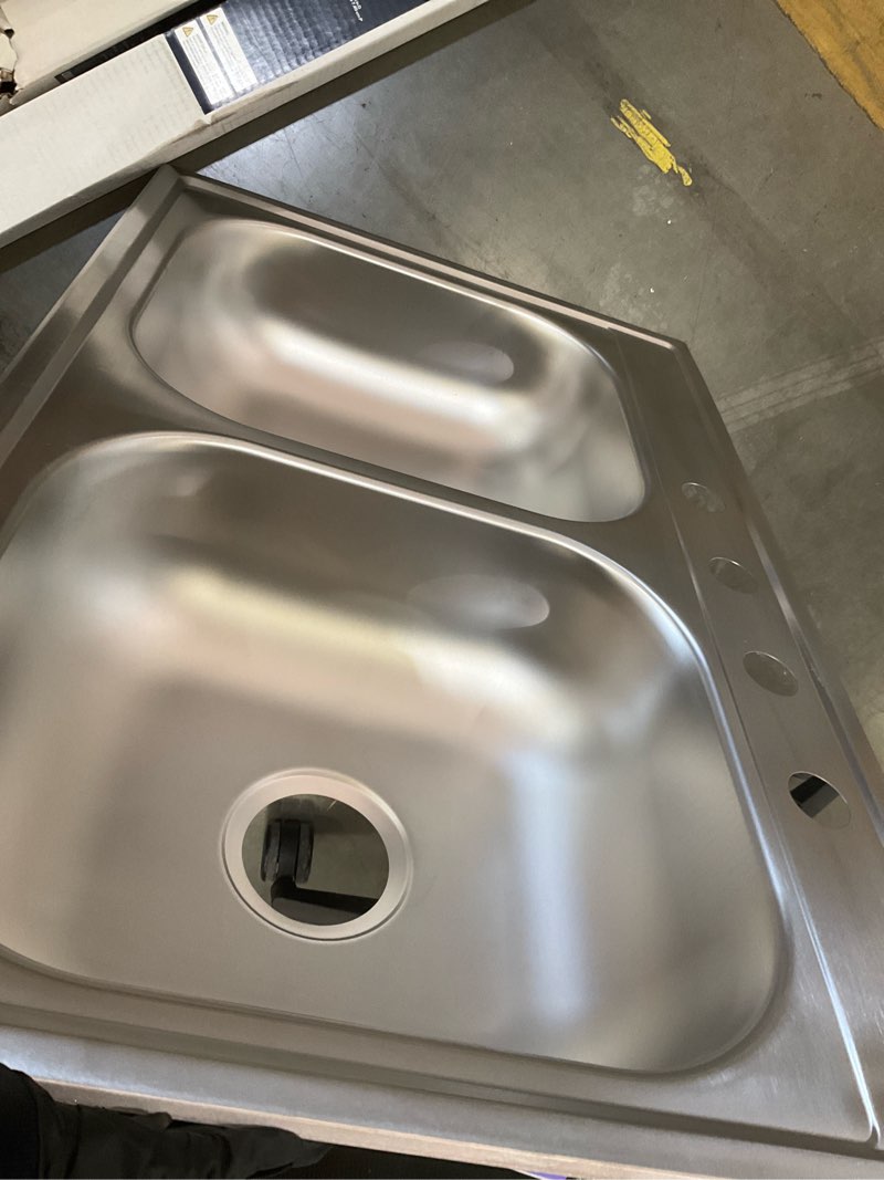 Elkay Dayton Drop-in 33-in x 22-in Stainless steel Double equal bowl 22 -Gauge Kitchen Sink