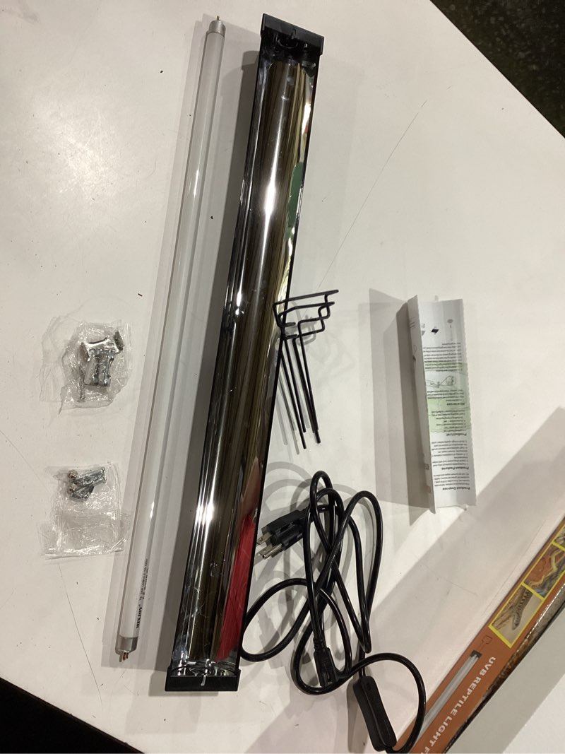 Condition photo showing New/Like New for t5 ho uvb reptile light fixture with 10.0 uvb bulb, 24w high output uvb light for reptiles, 22" t5 uvb light bar for bearded dragons, tortoises, iguanas, desert reptile uvb lamp for terrarium lighting