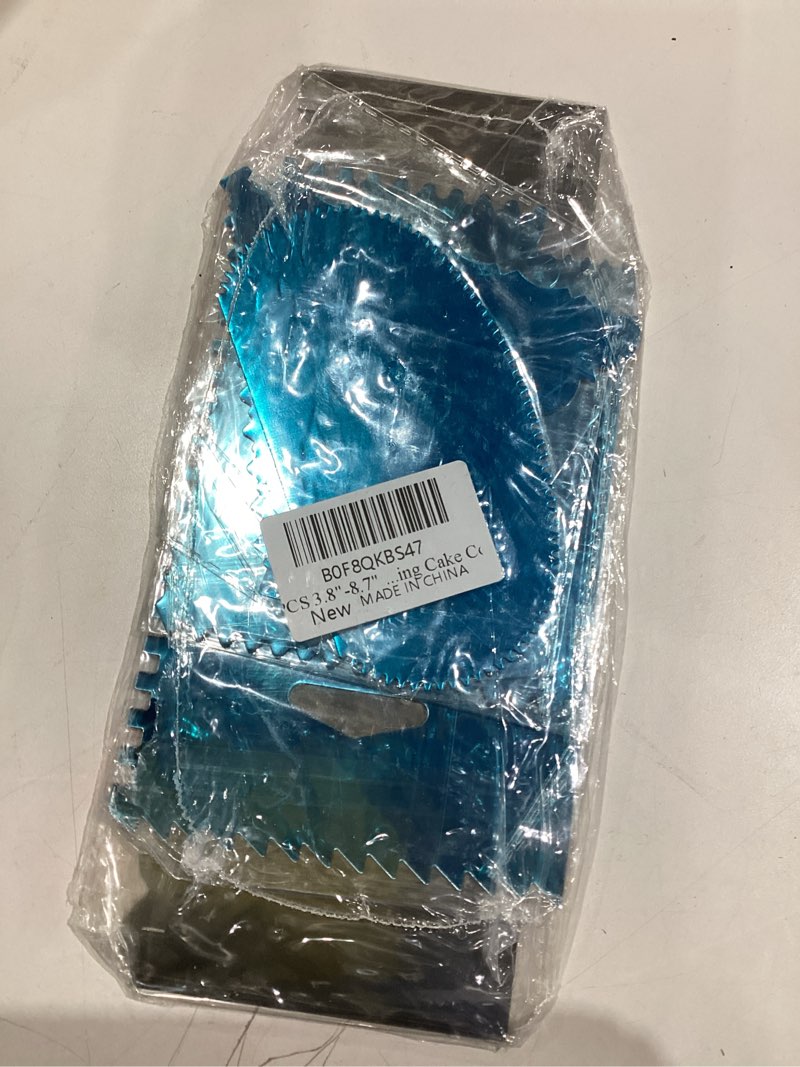 Condition photo showing Good Condition for 6PCS 3.8"-8.7" Stainless Steel Cake Scraper Smoother with Designs, Metal Frosting Cake Comb for Icing