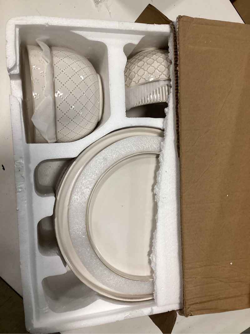 Condition photo showing New/Like New for getstar dinnerware sets, plates and bowls sets (10.5” dish + 8” dish + 6” bowl) for 4, microwave and dishwasher safe, ceramic dinnerware set (12 piece)