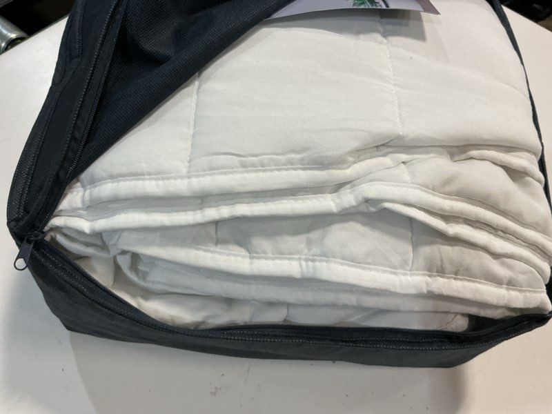 Condition photo showing Good Condition for topcee weighted blanket for adults (20 lbs, 60" x 80") queen size soft cooling heavy blanket sleeping, apply to 190-210 lbs body, thick breathable blanket with glass bead, easy care 03-white 60"×80"-20lbs