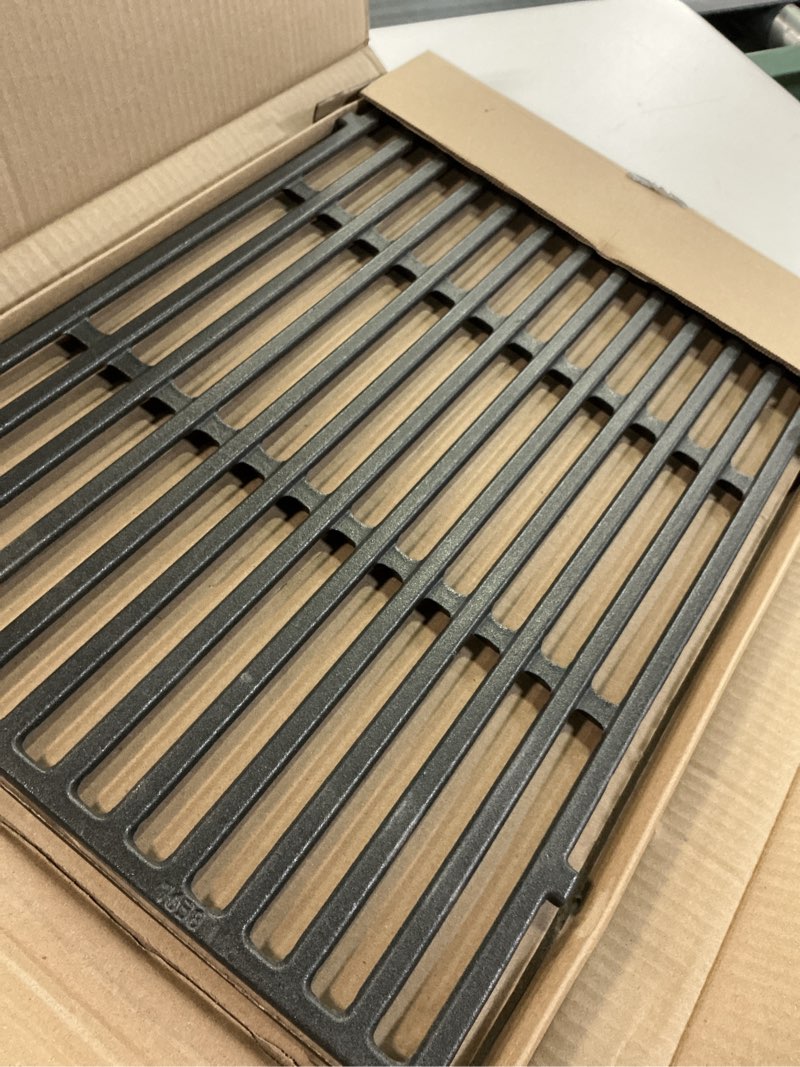 Condition photo showing Good Condition for 17.5 inch 7638 7525 65906 grates replacement parts for weber spirit 300 series grill grate spirit e-310 e-330 s-310 s-315 spirit ii e-310 genesis silver b/c gold b/c spirit 700 cast iron cooking grate for spirit & spirit ii 300