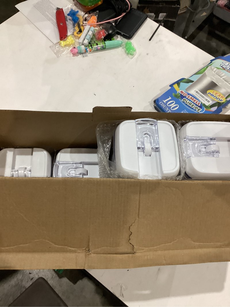 Condition photo showing Good Condition for Airtight Food Storage Containers with Lids 7 pcs Plastic Kitchen and Pantry Organization Canisters for Cereal, BPA Free Kitchen Canisters for Spaghetti, Pasta, Dry Food, Flour and Sugar