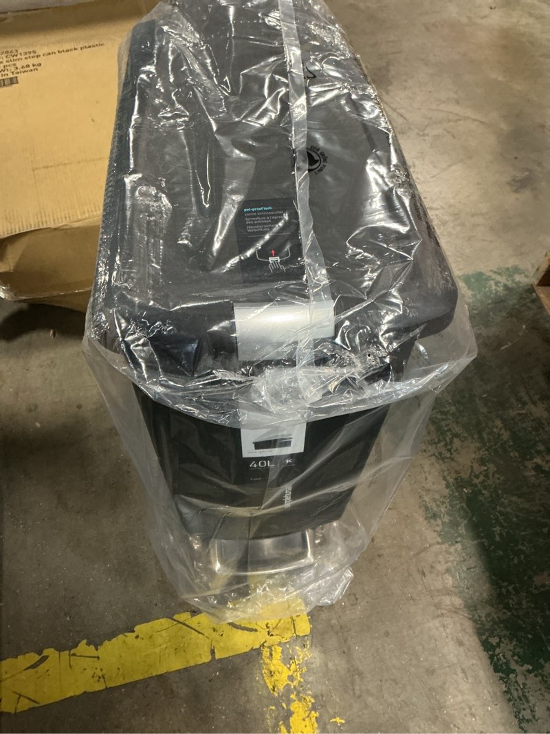 Condition photo showing Good Condition for simplehuman 40l slim trash can, black