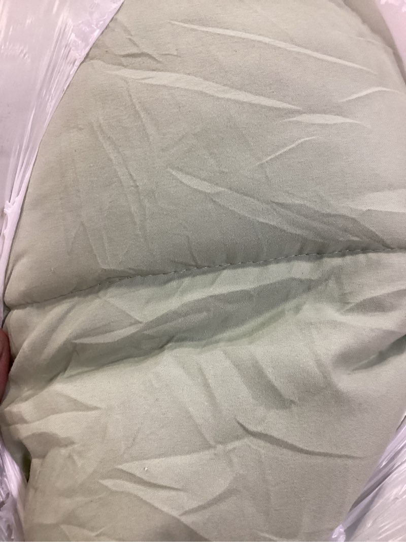 Condition photo showing Good Condition for hyleory all season queen size bed comforter - cooling down alternative quilted duvet insert with corner tabs - winter warm - machine washable - sage green queen?88*88? sage green