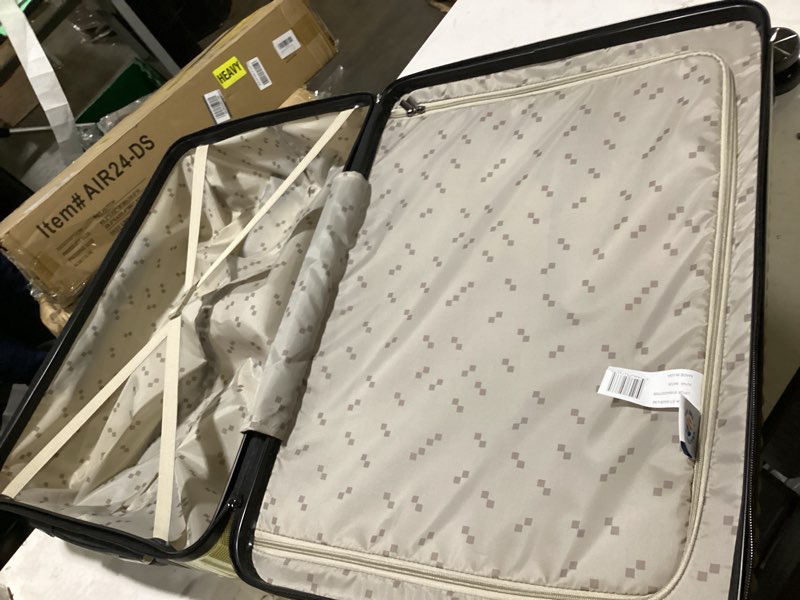 Condition photo showing Good Condition for ecotech veer 24-inch hardside travel abs checked luggage  chartreuse