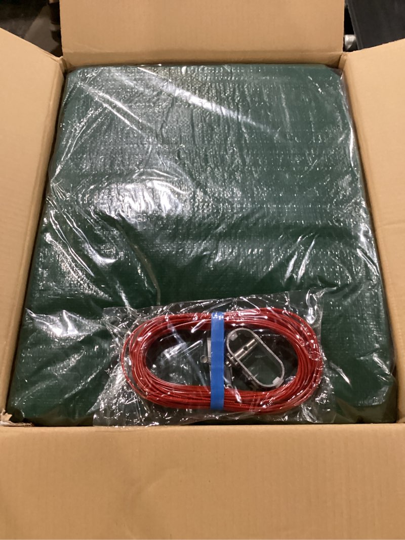 Condition photo showing New/Like New for winter pool cover