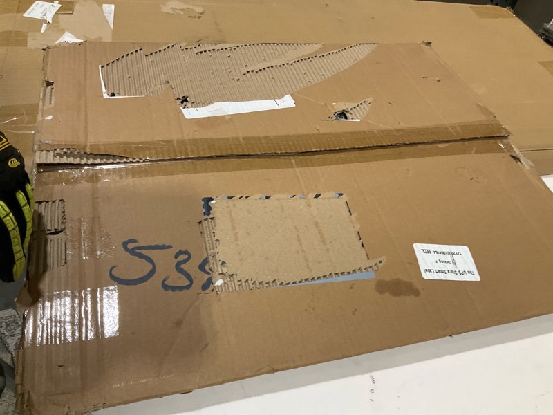 Condition photo showing Good Condition for metal cutting board