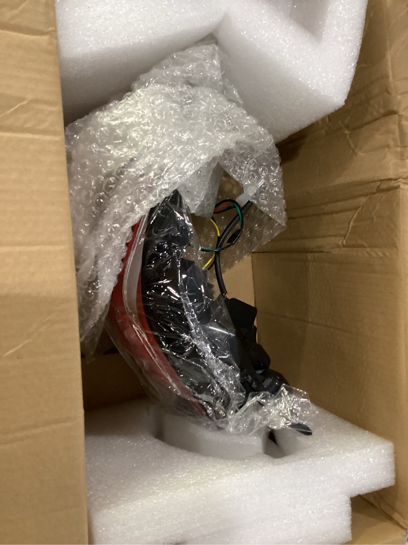 Condition photo showing Good Condition for munirater 1pc tail light assembly right side replacement for 2015-2018 murano tail lamp rh ni2805103 265505aa0b