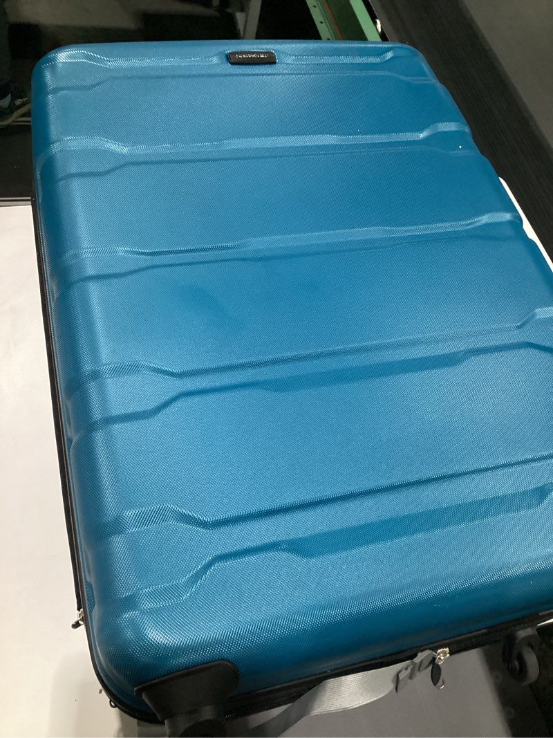 Condition photo showing Good Condition for Samsonite Omni PC Hardside Expandable Luggage with Spinner Wheels, Caribbean Blue, 3-Piece Set (20/24/28) 3-Piece Set (20/24/28) Caribbean Blue
