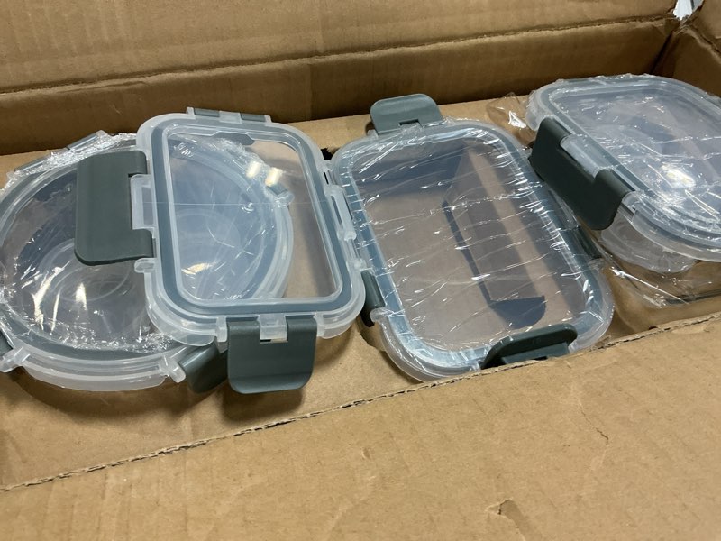Condition photo showing Good Condition for glass food storage containers with lids - hinged locking lids - 100% leak proof glass meal-prep containers great for lunch