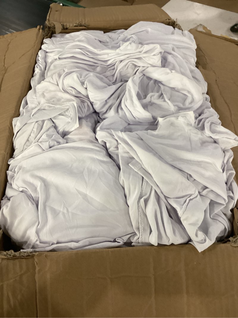 Condition photo showing As Is for missing pieces **** vevor 100 pcs white chair covers polyester spandex chair cover stretch slipcovers for wedding party dining banquet flat-front chair covers 100pcs white-a