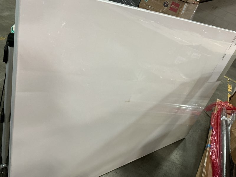 Condition photo showing Good Condition for Winsor & Newton Classic Cotton Canvas, 40" x 60" Deep Edge 40" x 60" Cotton Deep Edge