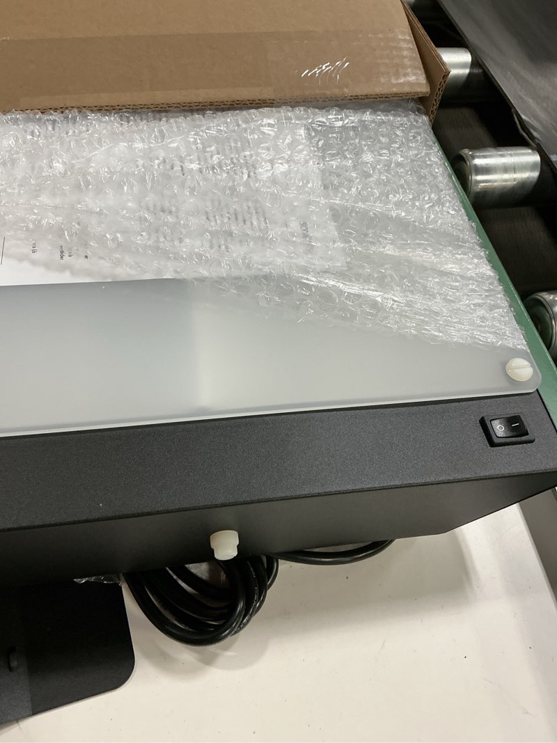 Condition photo showing Good Condition for boxelite 10 000 lux  bright light therapy desk lamp