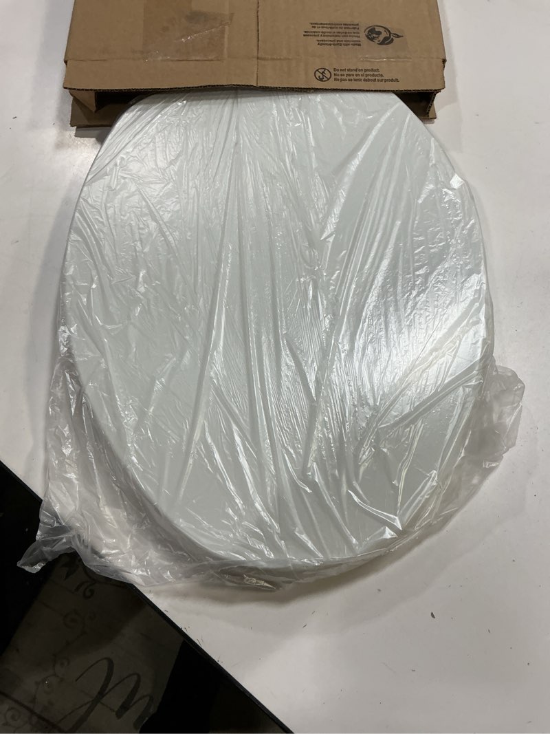 Condition photo showing Good Condition for Bemis 170 Durable Plastic Toilet Seat, Elongated, White