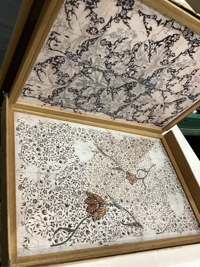 Condition photo showing Good Condition for framed william morris canvas wall art for living room, set of 3 large neutral floral botanical prints, vintage rustic boho pictures for bedroom hallway office, 16x24 inch 16"w x 24" h x 3pcs neutral floral