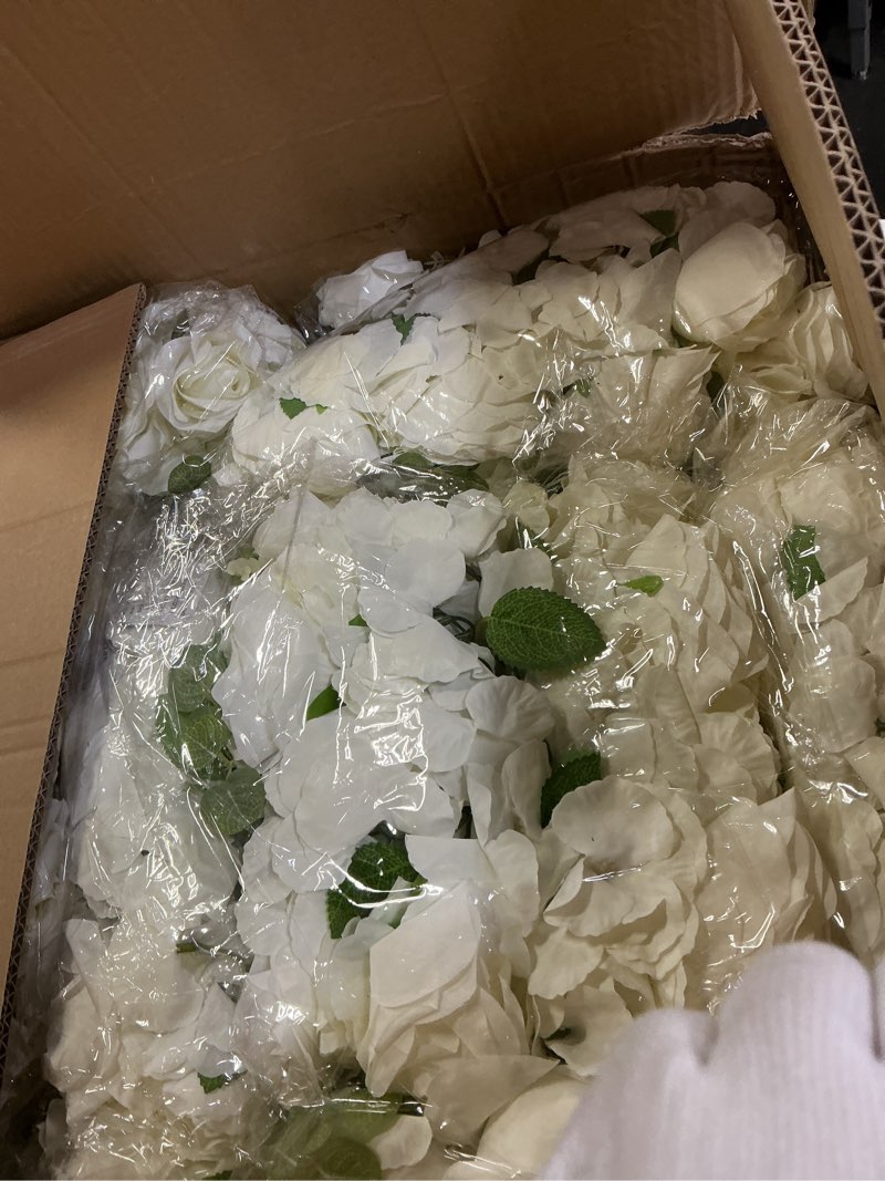 Condition photo showing New/Like New for NUPTIO Flower Ball Arrangement Bouquet - 10 Pcs 15.7 inch Diameter White Fake Flowers Roses Balls for Centerpieces Tables - Artificial Rose Arrangements for Wedding Centerpiece Table Decorations 15¾" Diam - 10 PCS White