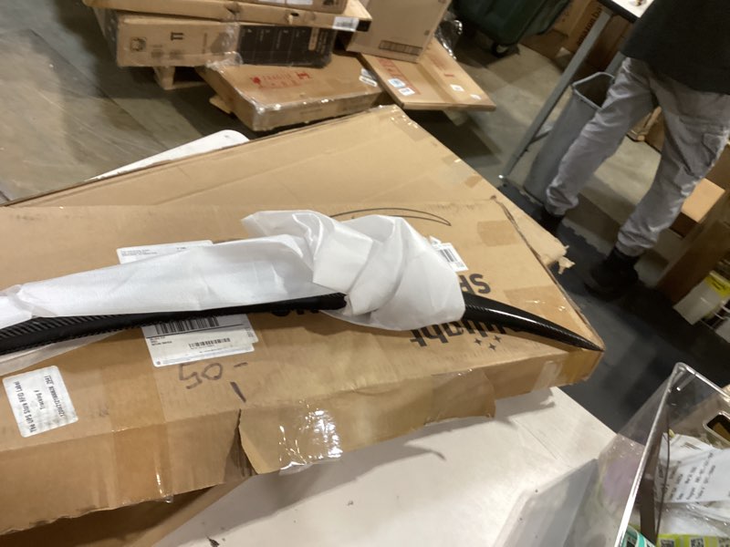 Condition photo showing Good Condition for nilight spoiler fit for tesla model 3 2017-2023 spoilers for cars rear spoiler wing sporty appearance rear trunk lip exterior accessories no-drill installation abs carbon fiber pattern, glossy black tesla model 3 2017-2023 glossy carbon fiber