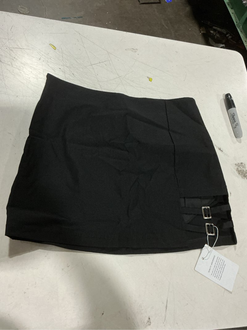Condition photo showing Good Condition for wdirara women's high waist pleated button skort asymmetrical skirt shorts x-large black