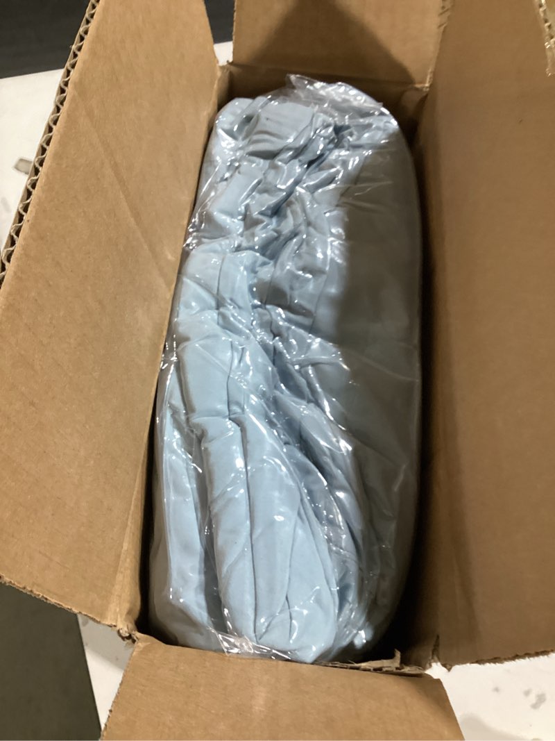 Condition photo showing New/Like New for hig pre washed down alternative comforter set twin - reversible chic quilt design - box stitched with 4 corner tabs - lightweight for all season - blue duvet comforter with 2 pillow shams pre-washed blue twin/twin xl