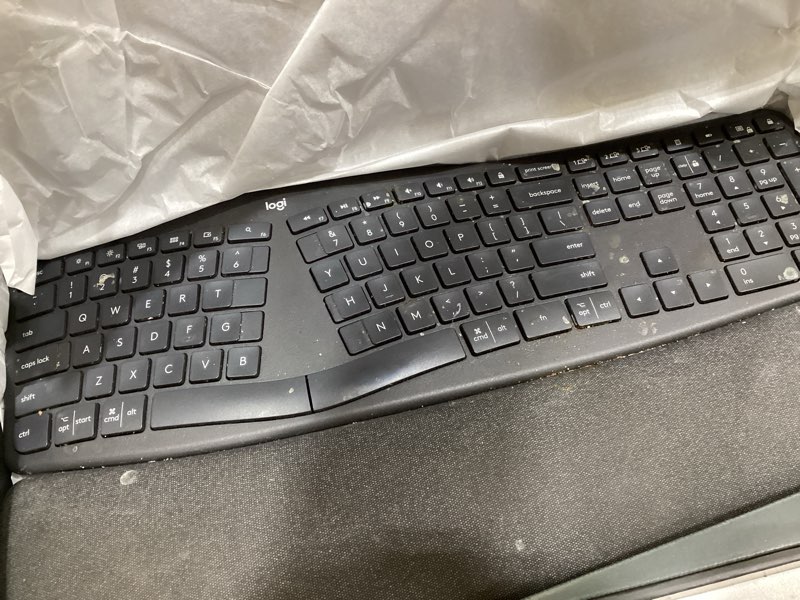 Condition photo showing Good Condition for logitech ergo k860 wireless ergonomic keyboard - split keyboard, wrist rest, natural typing, stain-resistant fabric, bluetooth and usb connectivity, compatible with windows/mac, black keyboard only