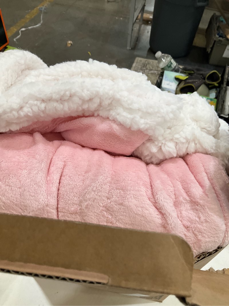 Condition photo showing Good Condition for laffylo electric heated blanket full size 72 x 84, fast heating blanket, dual-sided flannel sherpa, 10 heat settings, 1-12 hour auto off, machine washable, light pink 08-light pink 72"x84"(full size)