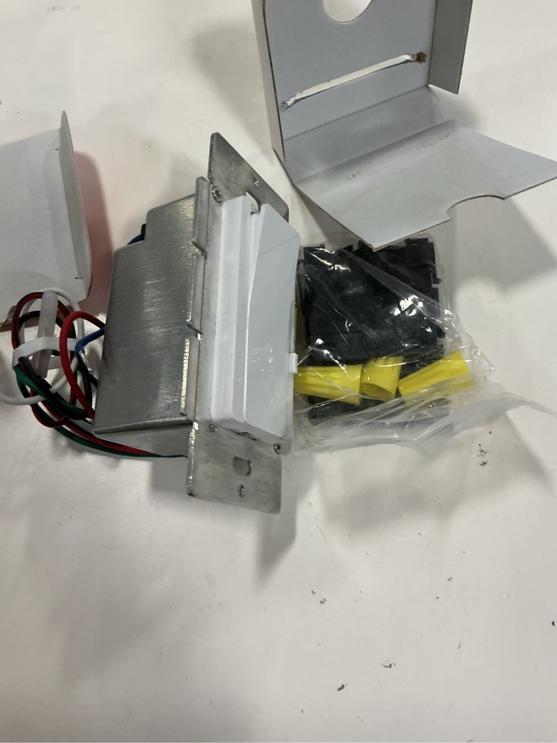 https://lotting-media.assets.bidfta.com/lotting_aedd656d-b9bc-45cd-bf15-0776f4a68f4d