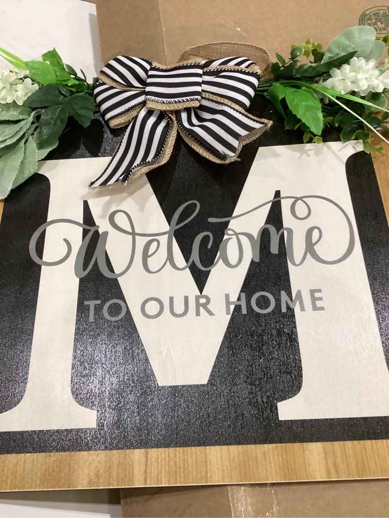Condition photo showing Good Condition for 16'' Personalized M Letter Wooden Welcome Sign – All-Season Front Door Decor, Porch Décor for Outdoor, Durable & Elegant Door Wreath Alternative