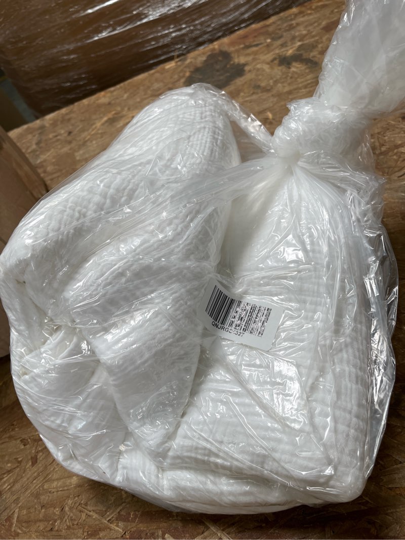Condition photo showing Good Condition for organic airy gauze blanket, king/cal king, white