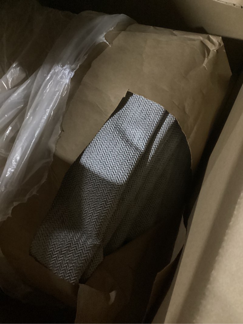 Condition photo showing Good Condition for 8x10 Rug-Washable Non-Slip Area Rug for Living Room, Dining Room, Bedroom Home Office-Vintage Farmhouse Soft Non-Shedding Distressed Foldable Low Pile Area Rug (Beige and Blue,8x10) Beige and Blue 8' x 10' (Rectangular)