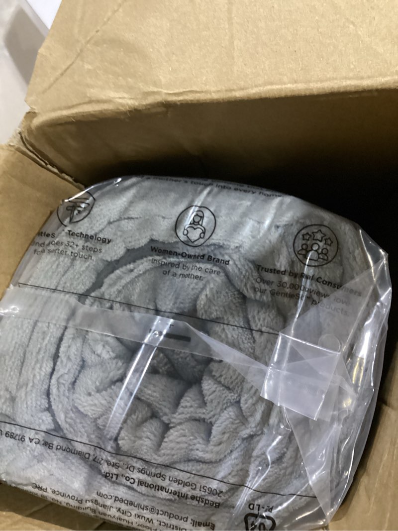 Condition photo showing Good Condition for bedsure gentlesoft fleece king size blankets for bed grey - soft lightweight plush cozy fuzzy luxury warm spring blanket microfiber, room home decor gifts for women and men, 108x90 inches grey king (108" x 90")