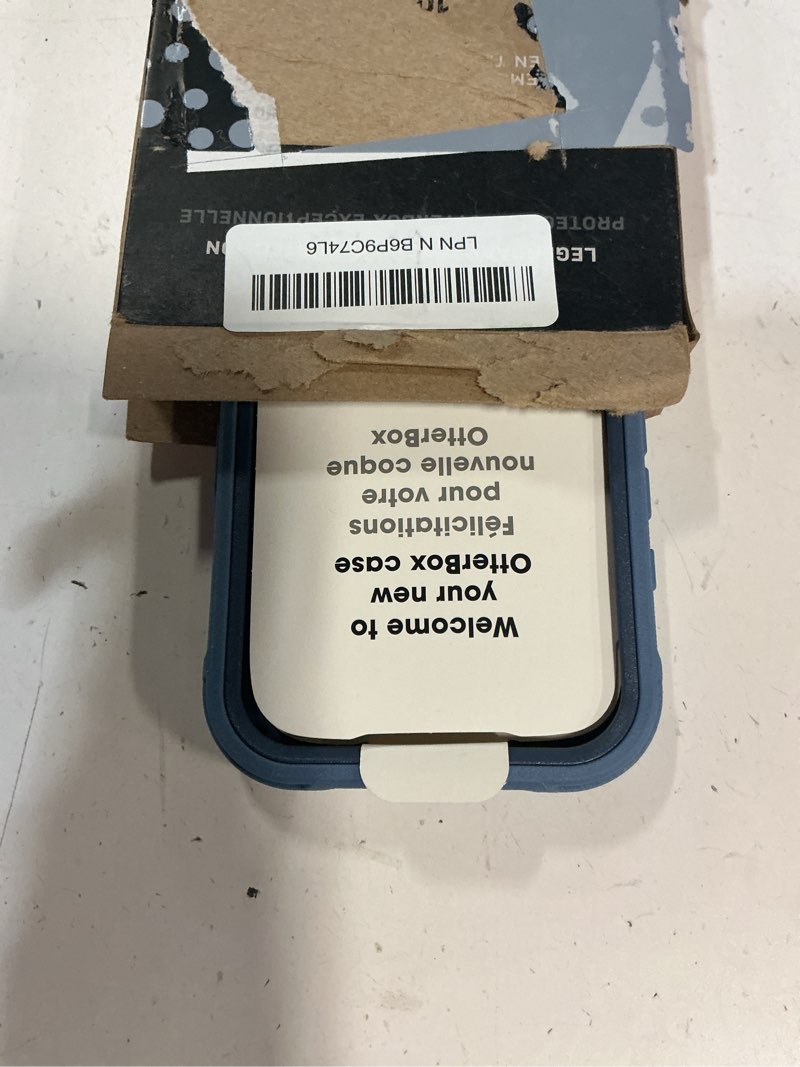 Condition photo showing Good Condition for otterbox iphone 16 defender series case - baby blue jeans iphone 16 baby blue jeans